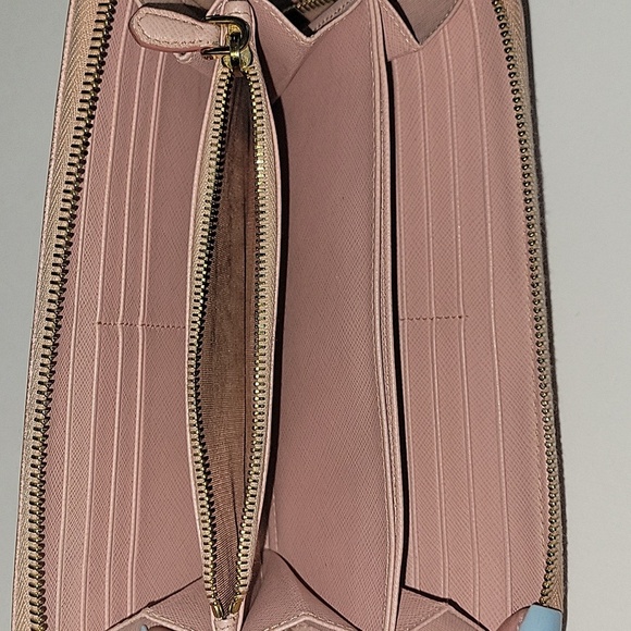 💥Host Pick💥 Prada Saffiano Long Wallet - Picture 7 of 9